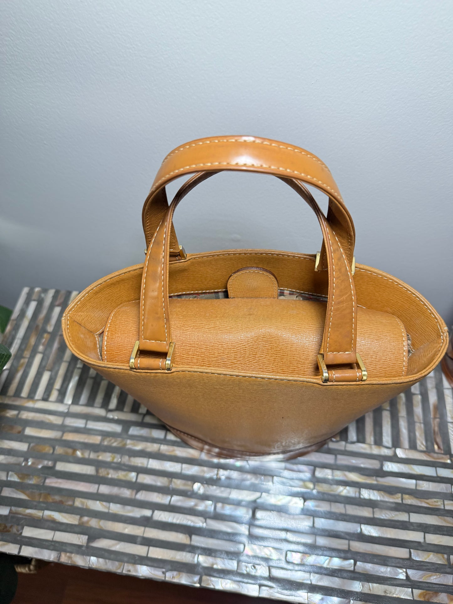 Burberry leather Nova Check Tote