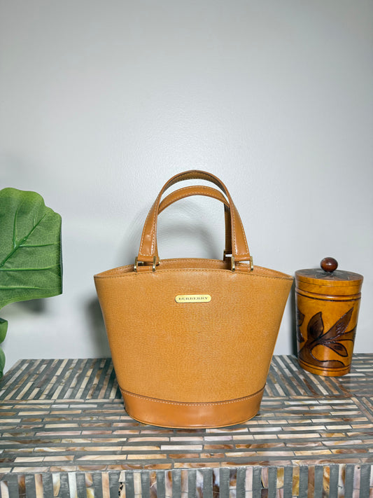 Burberry leather Nova Check Tote
